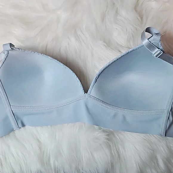 Women's CATHERINE MALANDRINO Smooth Padded Wire-Free Bra! Size 34C - Picture 5 of 8